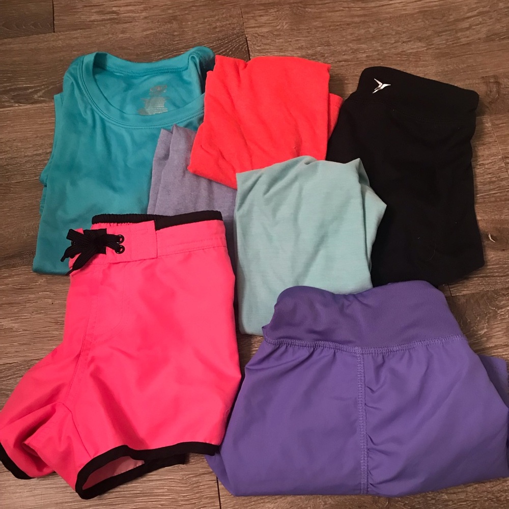 Girls clothes athletic